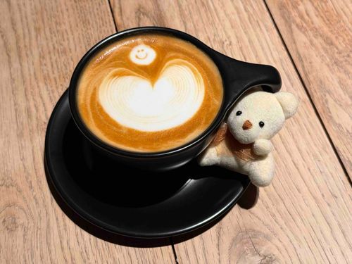 にっこりラテアート😊🐻
#カフェ 
