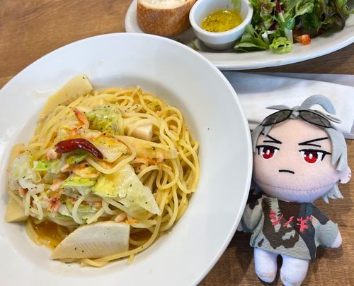 筍と桜エビのペペロンチーノだとよ。春限定メニューだな。