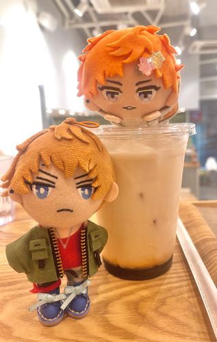 お洒落なカフェにて黒糖ミルク。