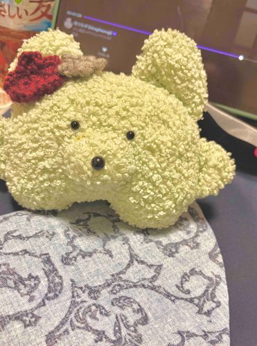 気の遠くなる手縫い作業のはじまりだあ~~~ﾄﾞﾝﾄﾞﾝﾄﾞﾝ
(ニキの監視役わんちゃん)