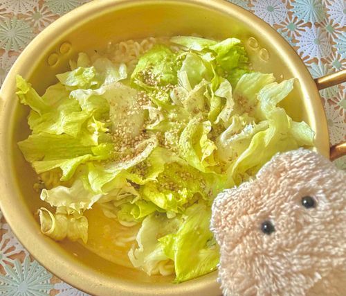 レタスましまし塩らーめん🍜
うまうまおなかいっぱいやねぇ