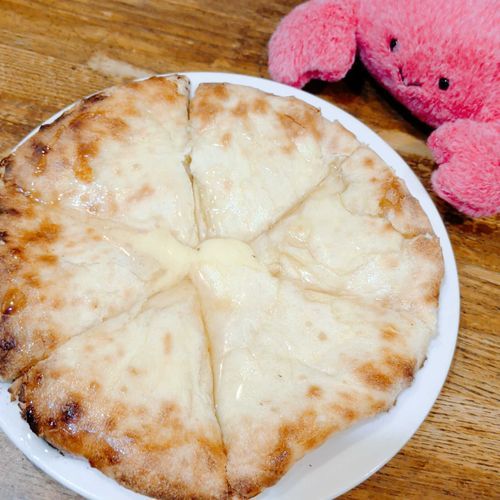 念願のハニーチーズナン