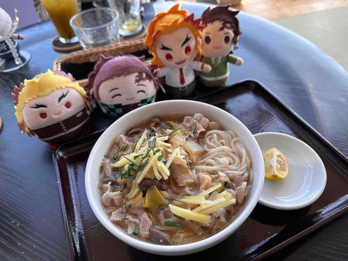 あるじがBZNのカフェに行くと必ず食べるそうめんメニューです！
これは冬限定だそうだ！うまい！