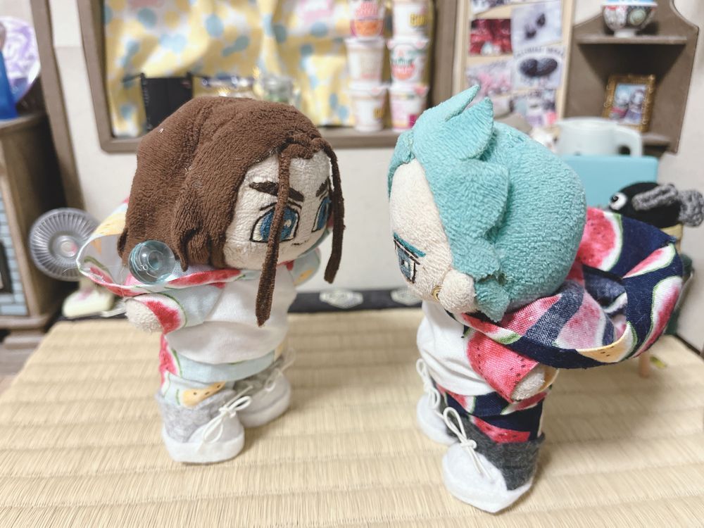 友達のトモコレにぬいたちが永住綿していて最近水晶玉を落としたのを拾って恋が始まったらしいのでそれの再現ぬい