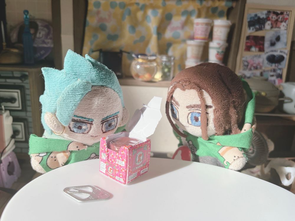 ぬいたちも蚊取り線香を使う時代