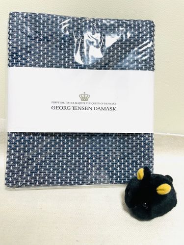 おしゃれな布を手に入れたでしゅ。
これでかいぬしさまが毎晩お皿洗いしますように！
