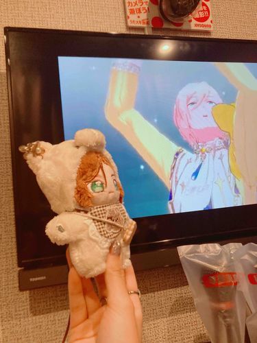 カラオケで英智さんを見てる🧸