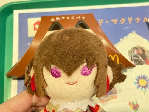 ほう、ねこのみみのようなかさねぎか？
このせかいでは、たべものもかわいいのだな！