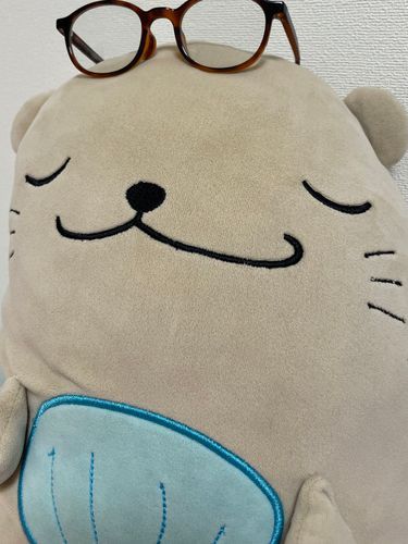 インテリおじさん
らっこのすけ