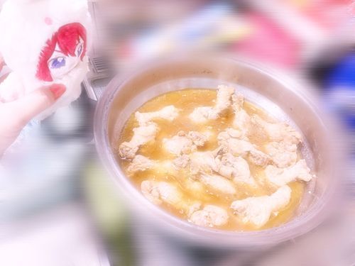 今日の夕飯は手羽元のポン酢煮を
お姉さまが作っていましたよ♪
いただくのが楽しみです！