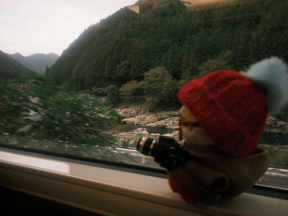 レグ「高山をパトロールだぜ」