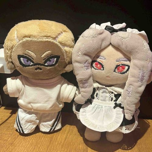 おともだちから新しいおようふくをプレゼントしてもらったみたいだよ