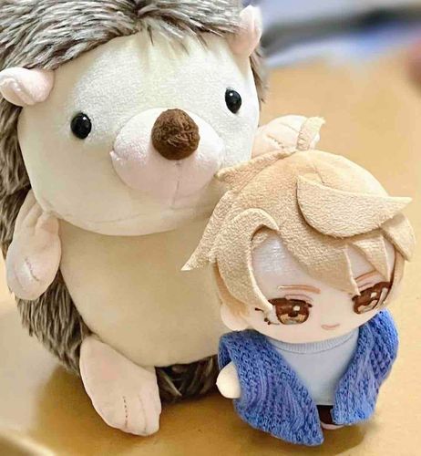 最近、うちに来たナッツくん。
なでられるのは、まあ悪い気はしないけど……写真で見ると少し癪かも。