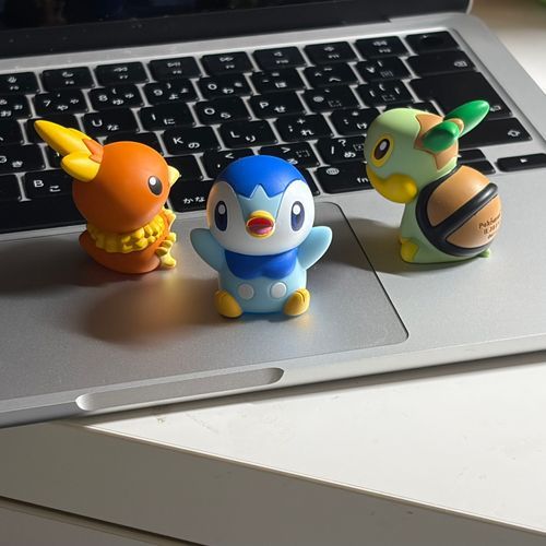 なかなかカメラ目線にならない2名とギリギリ聞いてくれた1名😂😂😂