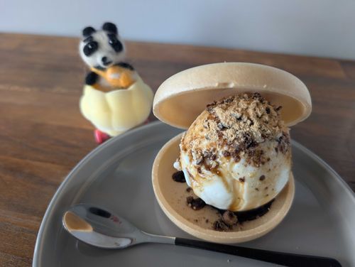 しぶきだよ！！
モナカのジェルぁぁぁあと❣️
あんまーーい😊