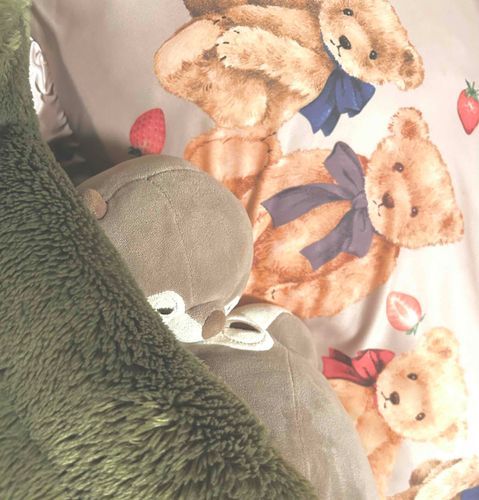 ママと、ねんねする〜
みんなも今日一日お疲れ様
明日、またいい日になるよ
