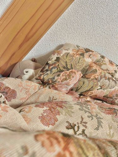 あさ、かべにおいやられてることなんてさ、にちじょう”ちゃ”はんじだよ