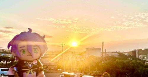 ✨🎍新年あけまして
おめでとうございます🎍✨

歌仙さんに誘われて、初日の出を見に行きました！🌅

雲が厚く、見られるか不安でしたが無事日の出を見ることができました🌤️🤗

2025年は歌仙さんと兵庫に行く予定です。今年も心身ともに健やかに、歌仙さんとおでかけしていきたいと思います。

皆々様、今年もどうぞよろしくお願い申し上げます🤝