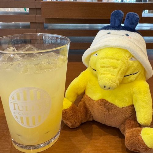 タリーズコーヒー来たスリねぇ

俺はりんごジュースが好きスリよ

部下！今お子ちゃまって思っただろスリ！