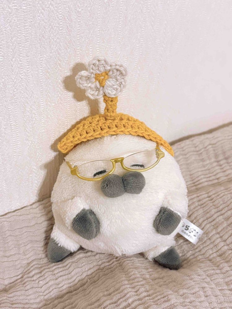 ガチャガチャでゲットしためがねー！
ふぁんふぁんとたまおにピッタリ👓
でもちょっとおじさん感、、、