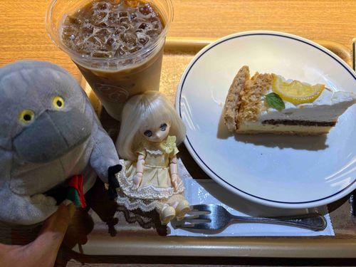 リコリスちゃんとお茶してるよー