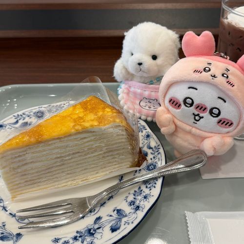 せんじつ  ほんかく  みるくれぷ  やさんの  おみせ（どと〜るさん）に  いきましたっ♡なんと  10びょうくらいで  ぽゆの  おくちへ  なくなって  しまいました…😭♡
このあと  ちいかわさんと  えいがに  いきましたよっ❕🎞️🏝️🐟