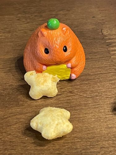 ウゲッ
チョコビじゃない

ヤバい桃ちゃんのお菓子だ😱