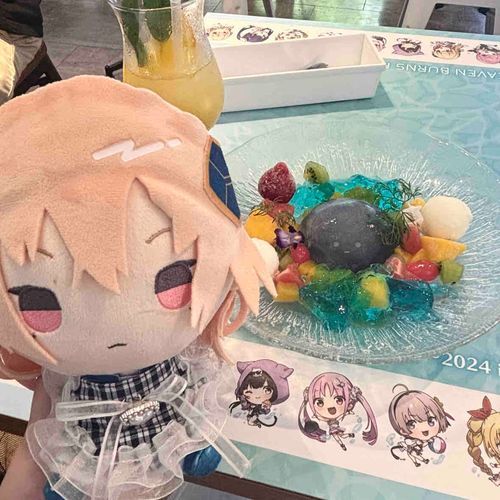 夏に　ぬいぬしと　カフェにいった。