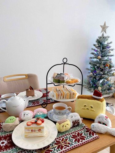家族みんなでお家アフタヌーンティーをしました🎄🍰🫖☕️
クリスマスも近いのでちょっと早めのパーティーです🌸