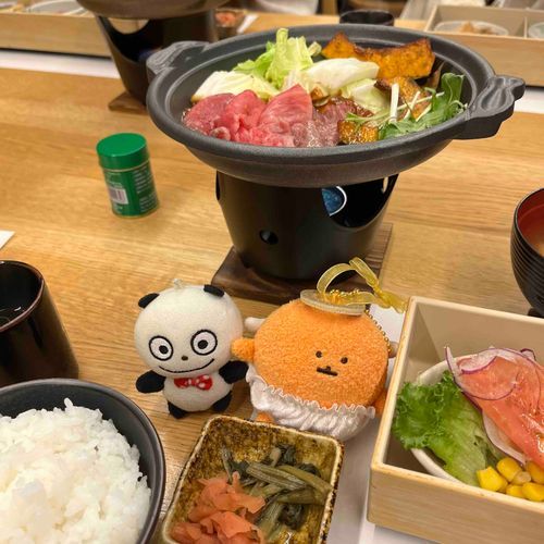 友達と一緒に温泉旅館のご飯食べるよ♨️
