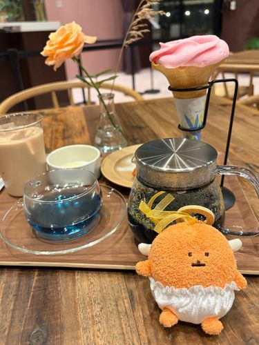 ローズソフトクリーム美味しかった！🌹
