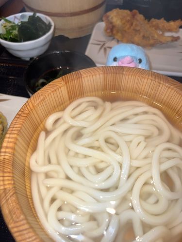 主、まちがえて　ひかり　つけちゃったんだって！
ぼく　神々しくなった！