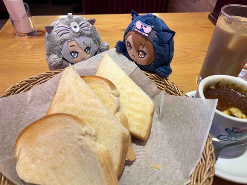ワルつな｢コ○ダのチーズカレーと
トースト…こらつまみ食いするな｣
モンがく(トーストがカリカリふんわりで美味しい)