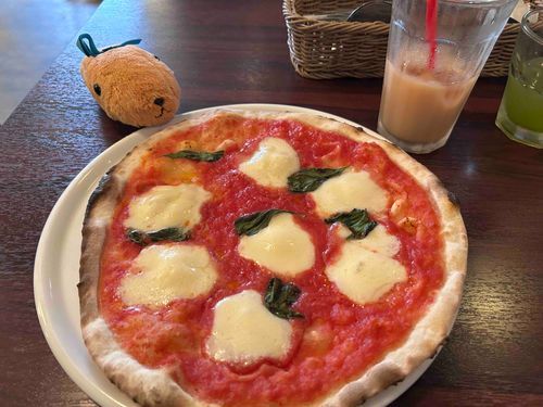 とんかつ｢マルゲリータピザを食べたぞ！｣