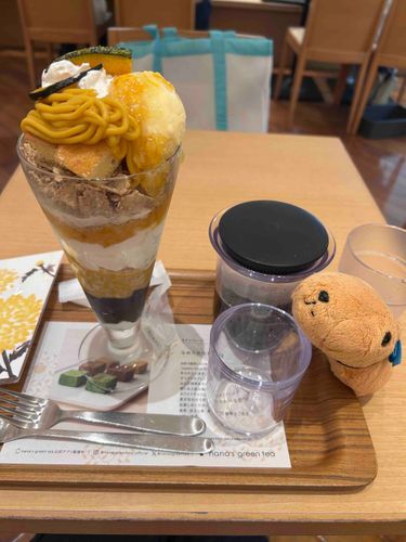とんかつ｢かぼちゃのパフェ！おっきい！｣