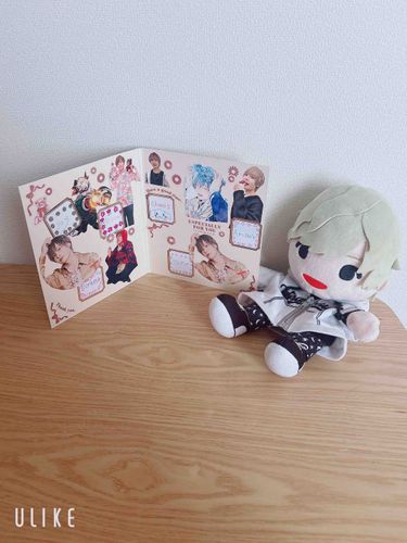 モデルになった声優さんの
デビュー日だから、
お祝い色紙を作ったよ☺️☺️