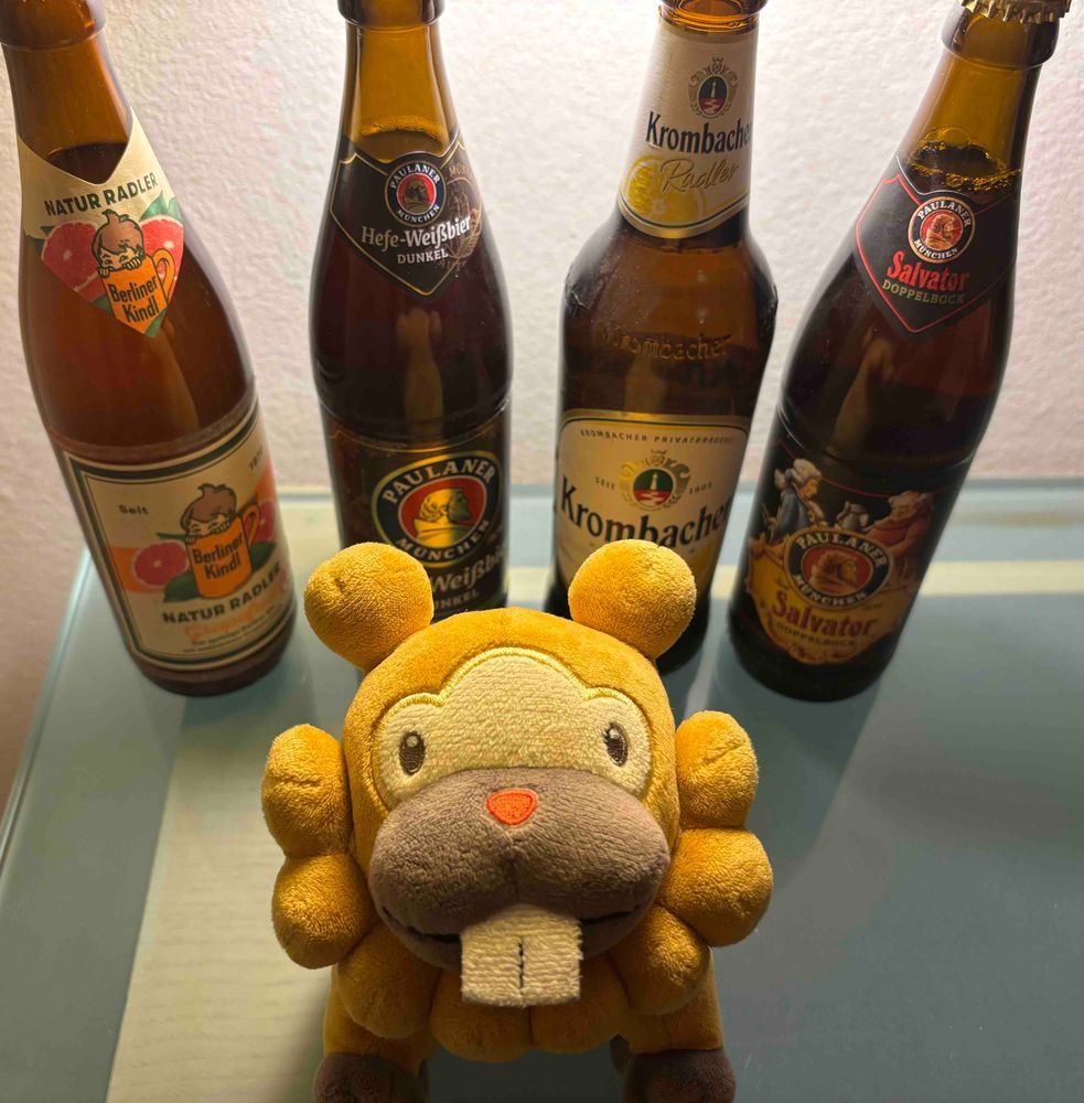 ちと、ベルリンさむすぎぶも!さいこーきおんマイナス7度ぶも。とりあえず、ビールかいこんだぶもっ🥺