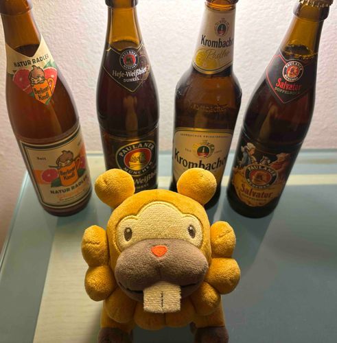 ちと、ベルリンさむすぎぶも！さいこーきおんマイナス７度ぶも。とりあえず、ビールかいこんだぶもっ🥺