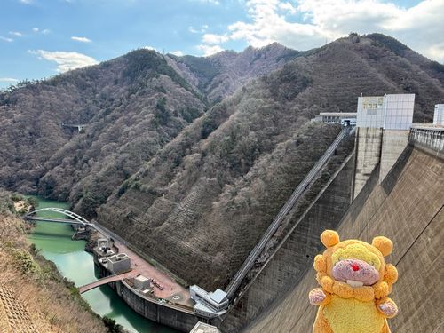 神奈川県　宮ヶ瀬ダム　こーんな角度からも見えちゃう！インクラインの駅２つと線路がいっぺんにみえる！大迫力ぶもー❤️😤❤️