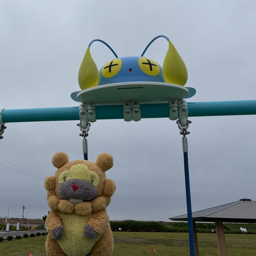 つくりとちゅーだったラプラス先輩公園が完成してたぶも！色んなポケモンに遊んでもらった！サメハダー先輩超はええぶもー😤