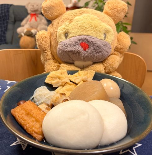 今期初おでんぶも！さむかったからね！ぶもは大人なので、ゆずごしょーつける！しらたきがすき！みんなは何がすき？ぶもー😤