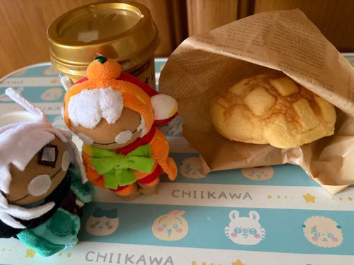 これは最近食べたメロンパン！

レンジで温めたらさらに美味しくなるんだよ！