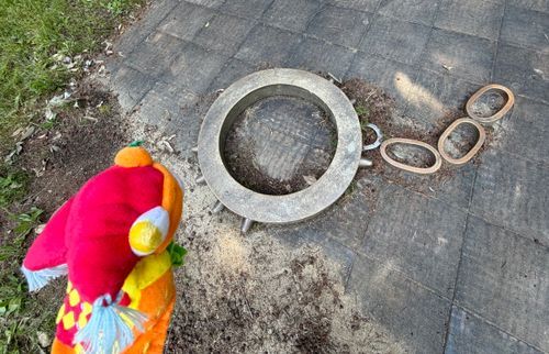 おおきな首輪も見つけたよ！