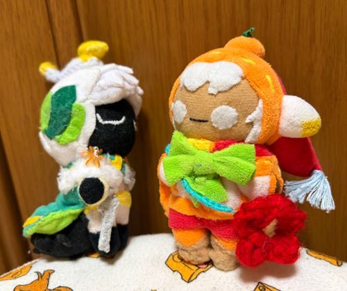 ぬしがお花のポシェットを編んでくれたよ！