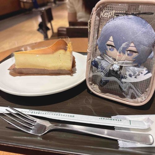 またチーズケーキ食べてる🧀