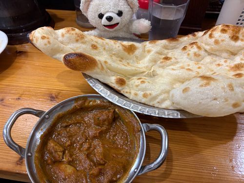 ナンをおかわりするこぐま