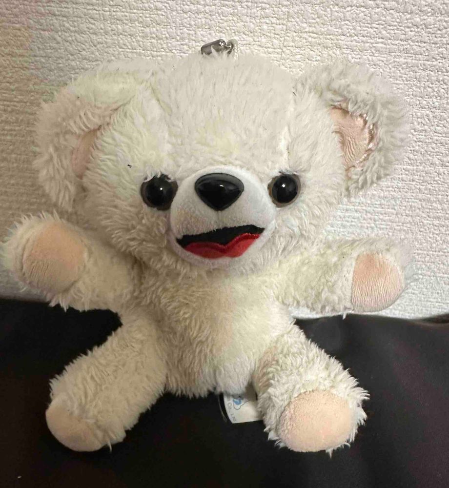 EFGH
E…特徴がないのが特徴
F…松屋が好き(？)
G…口が小さい、そしてかわいい
H…特徴はない