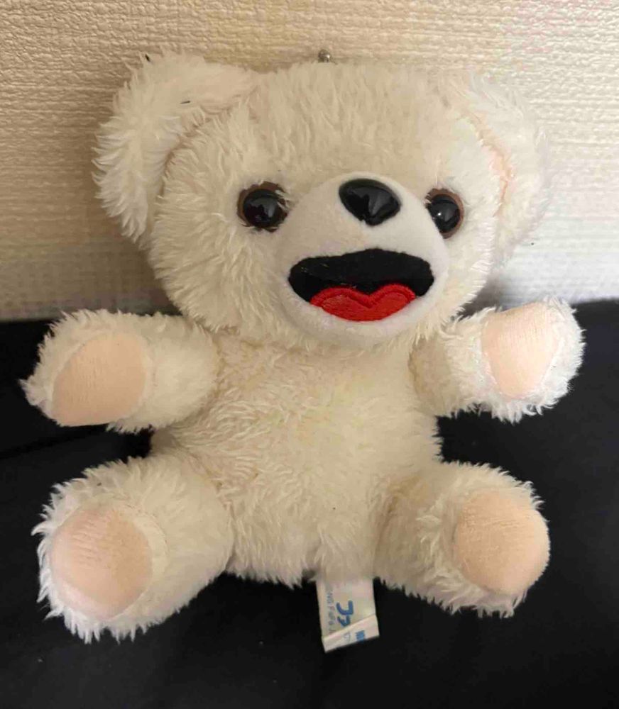 UVWX
U…目の位置が低い
V…かわいい。Mに似ている
W…耳が小さい、ファーファ製品爆買いした時のオマケ
X…かわいい
