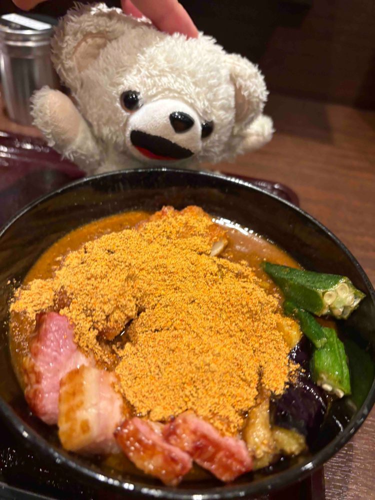 スープカレーに、とび辛スパイスを大量にぶち込むんだ❗️