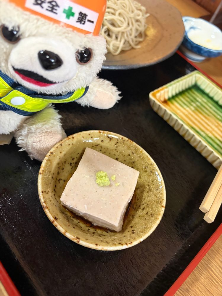 十割蕎麦と鯖寿司❗️
これはどう考えても十割ヨシ❗️